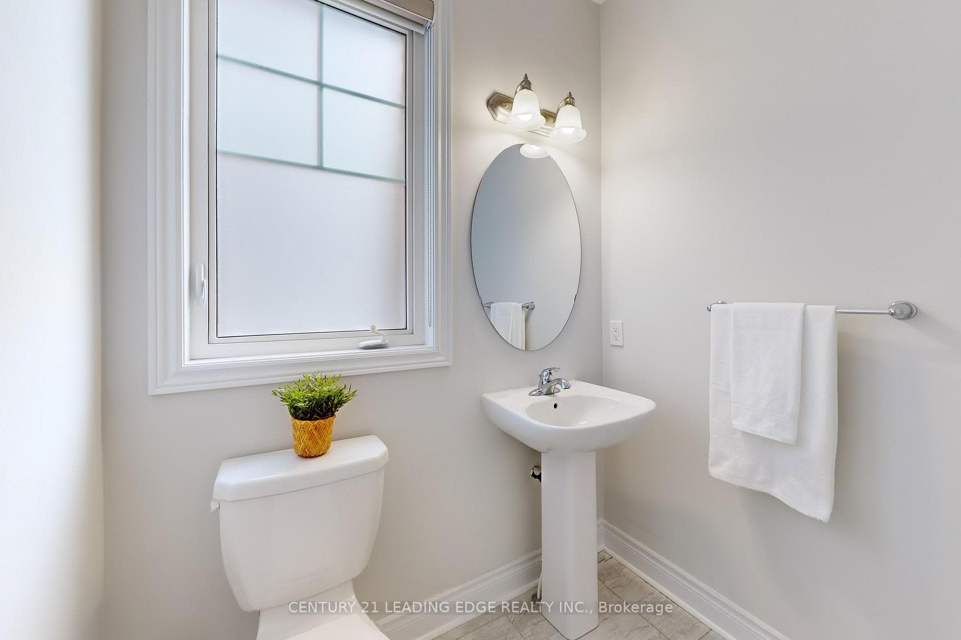 71 KEN SINCLAIR Crescent photo 29