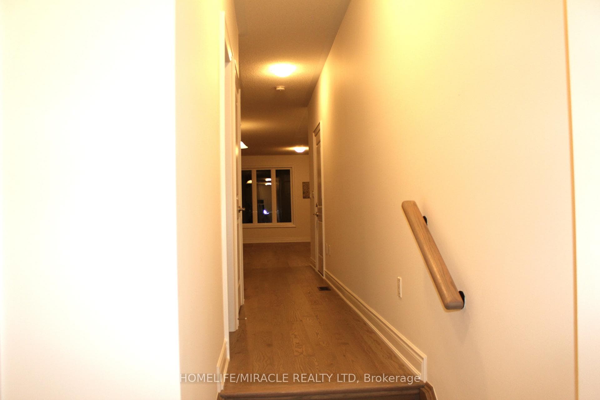 94 BERMONDSEY Way photo 3