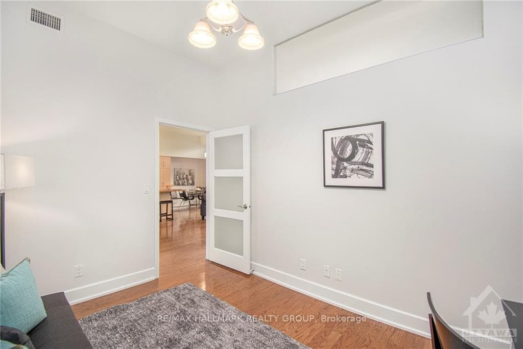 345 ST DENIS Street Unit 303 photo 14