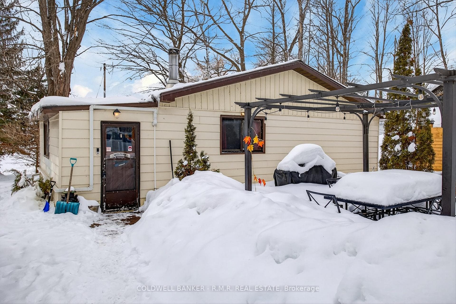 266 South Shores Road photo 3