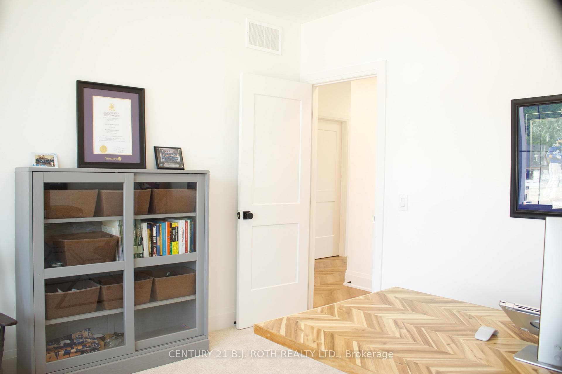 24 Northland Court photo 17