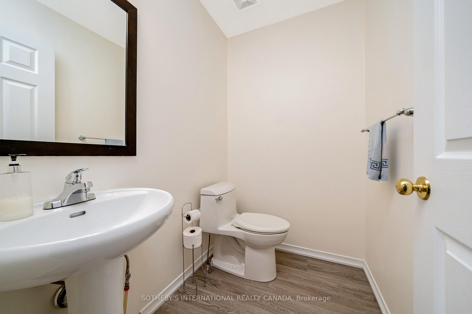 571 Wild Iris Avenue photo 16