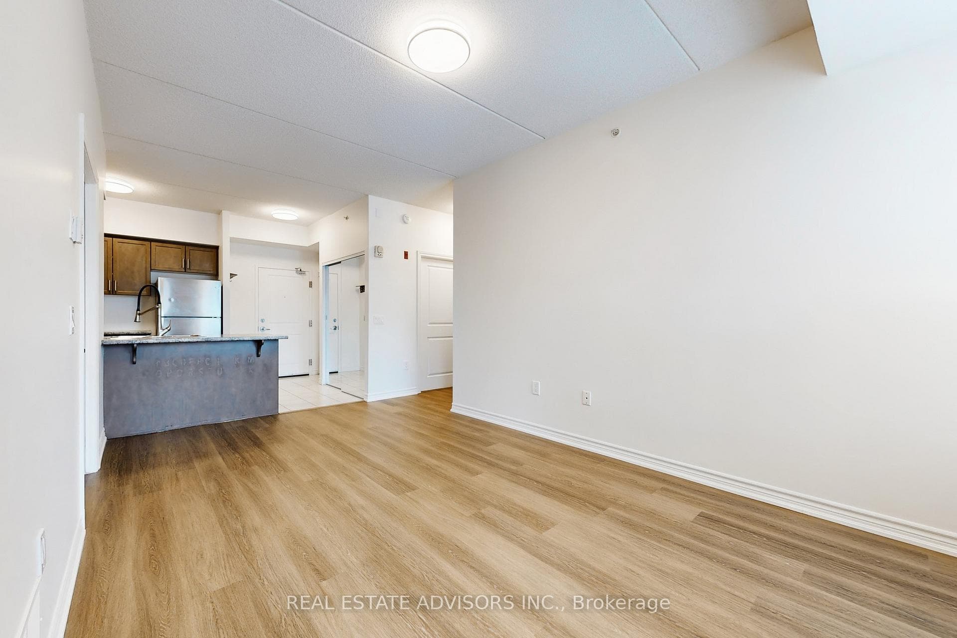630 Sauve Street Unit 306 photo 10