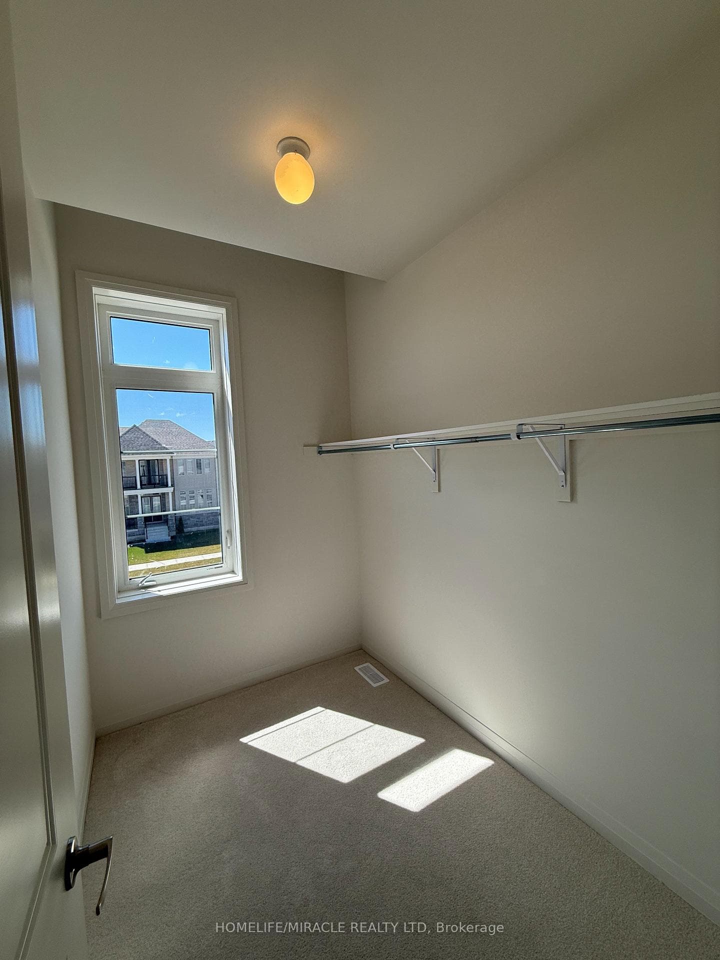 19 Wintergreen Lane photo 32