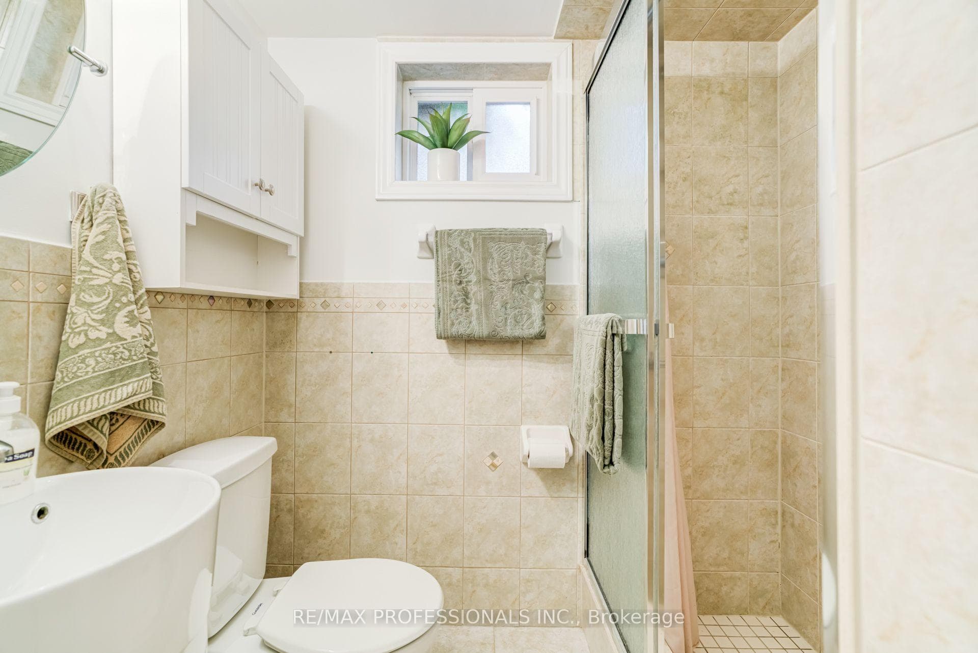 48 Genthorn Avenue photo 39