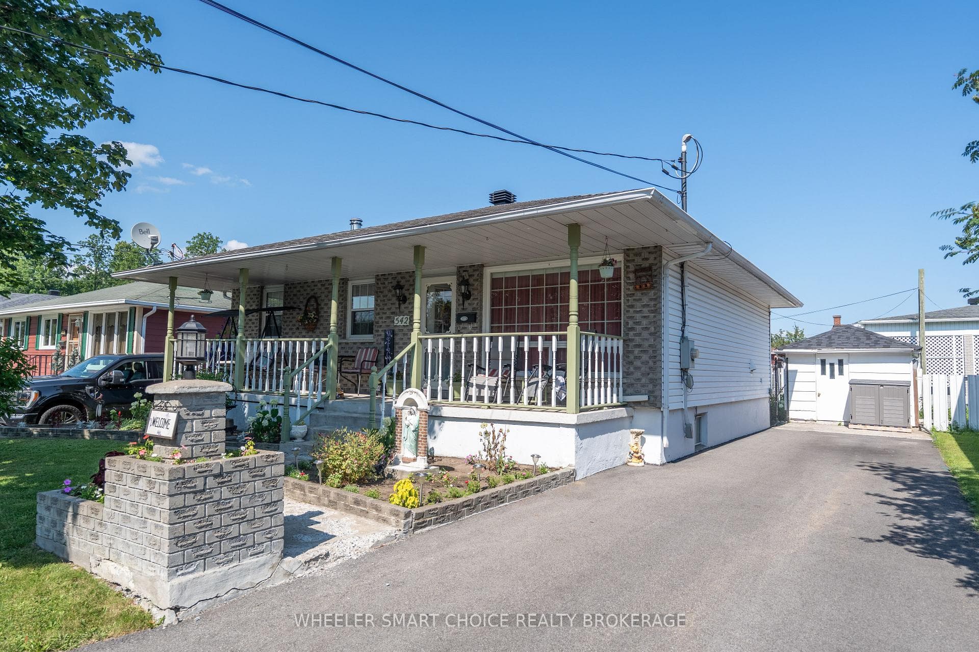 542 Anthony Street photo 1