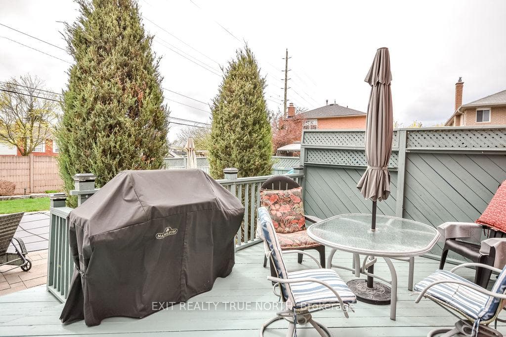 53 Etherington Crescent photo 33