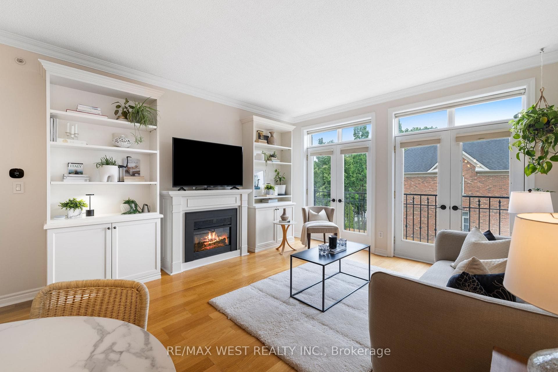 3531 Lake Shore Boulevard Unit 208 photo 8