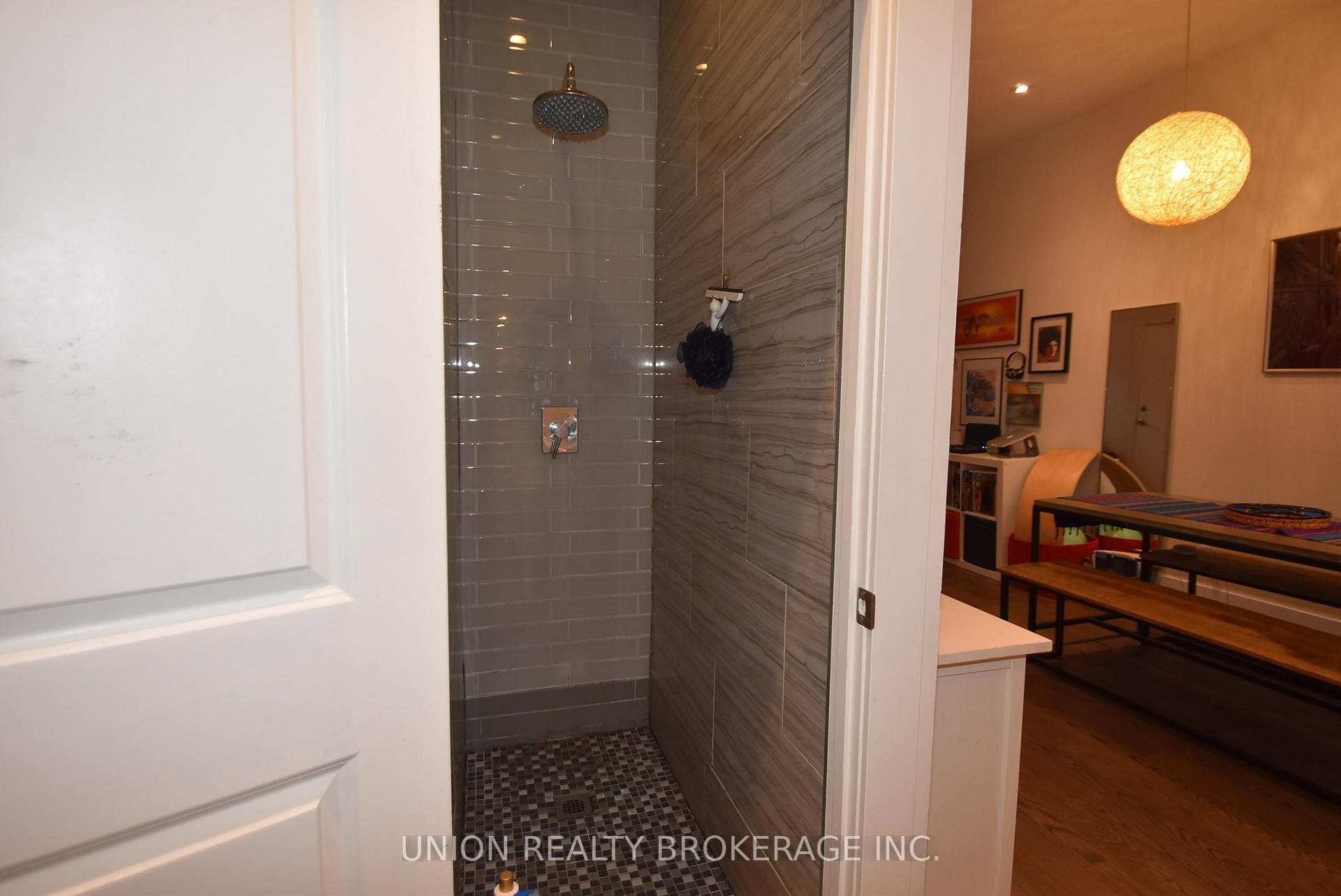 66 Lansdowne Avenue Unit 1 photo 7