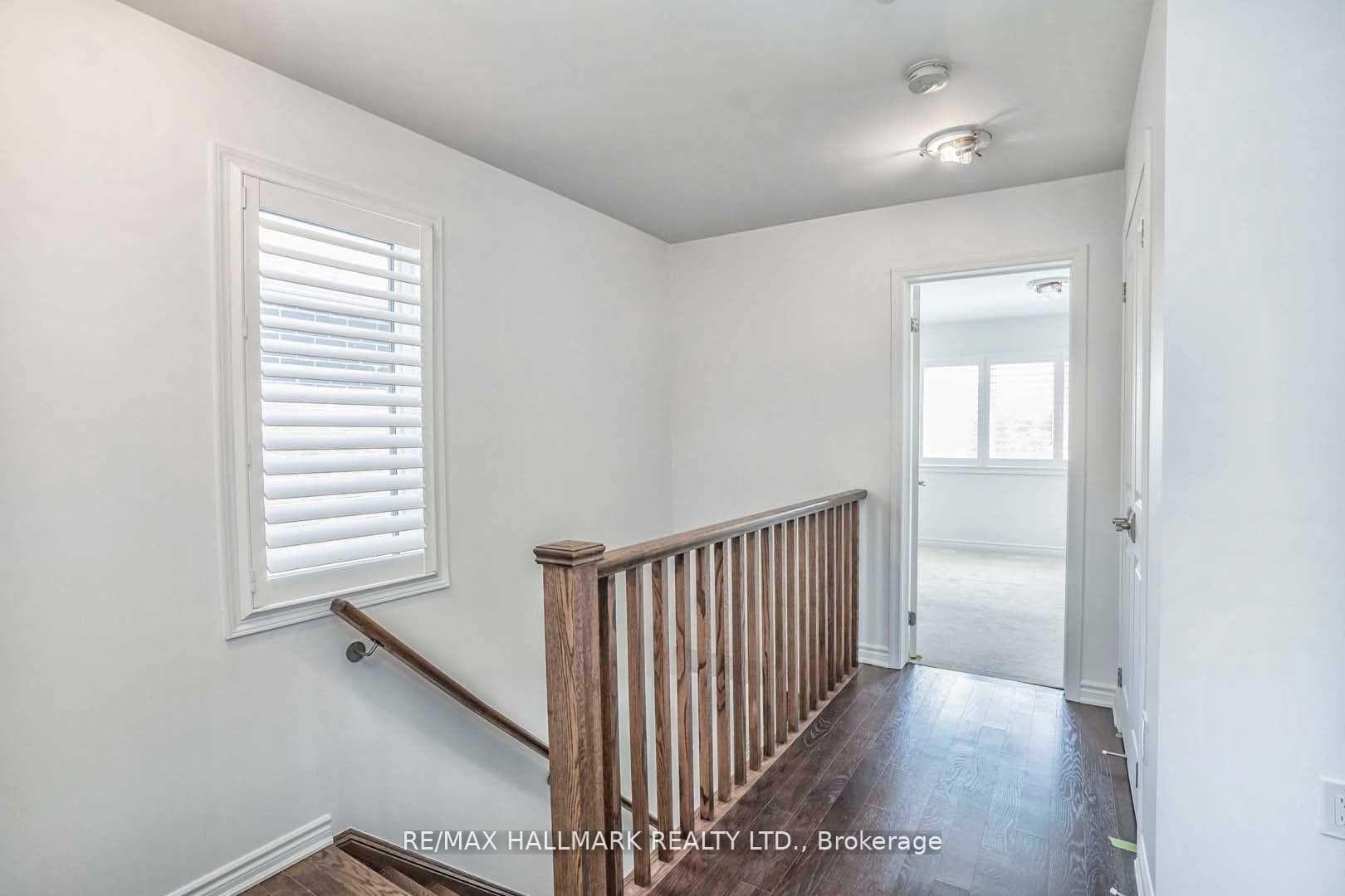 34 Heron Park Place photo 24