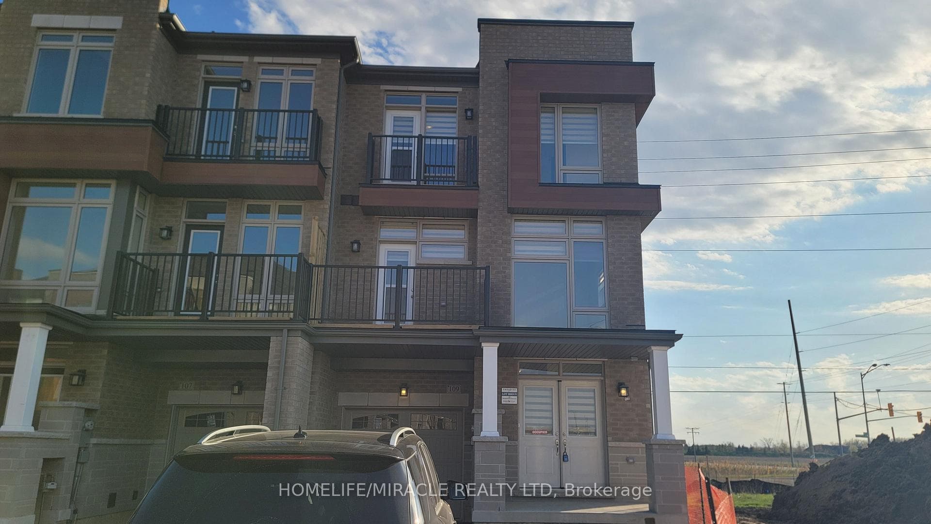 109 Donald Ficht Crescent photo 4