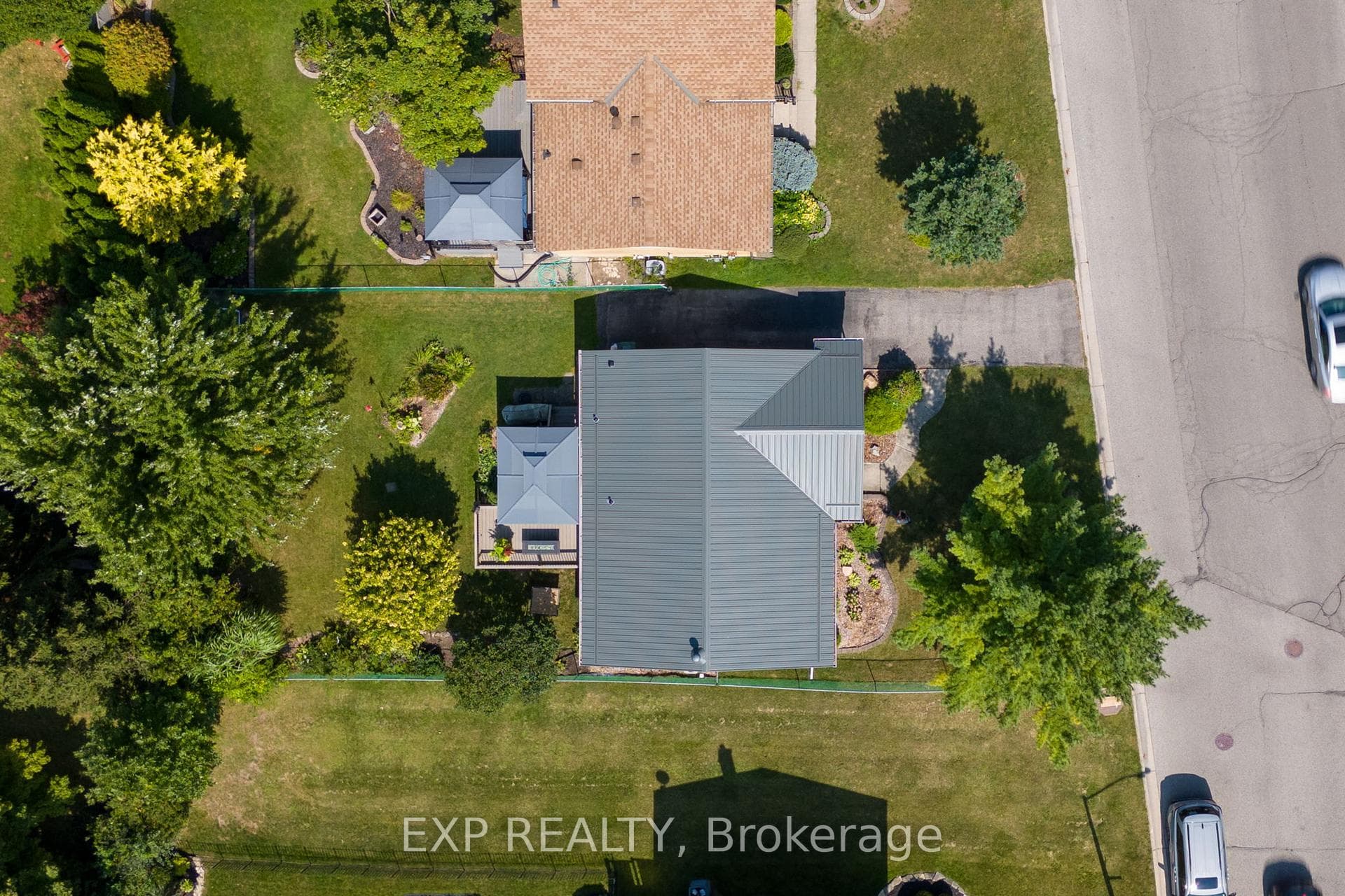 4 Aldborough Avenue photo 29