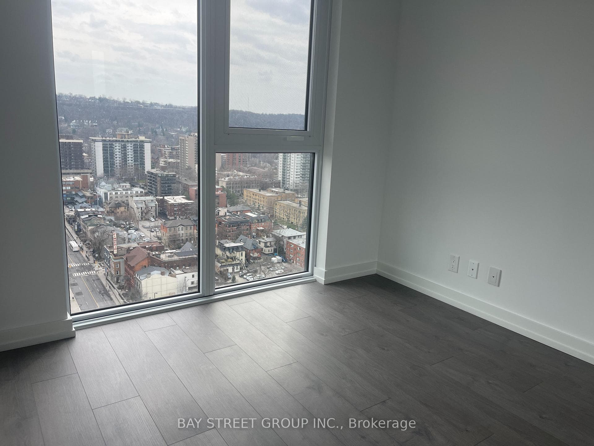 75 James Street Unit 2511 photo 13