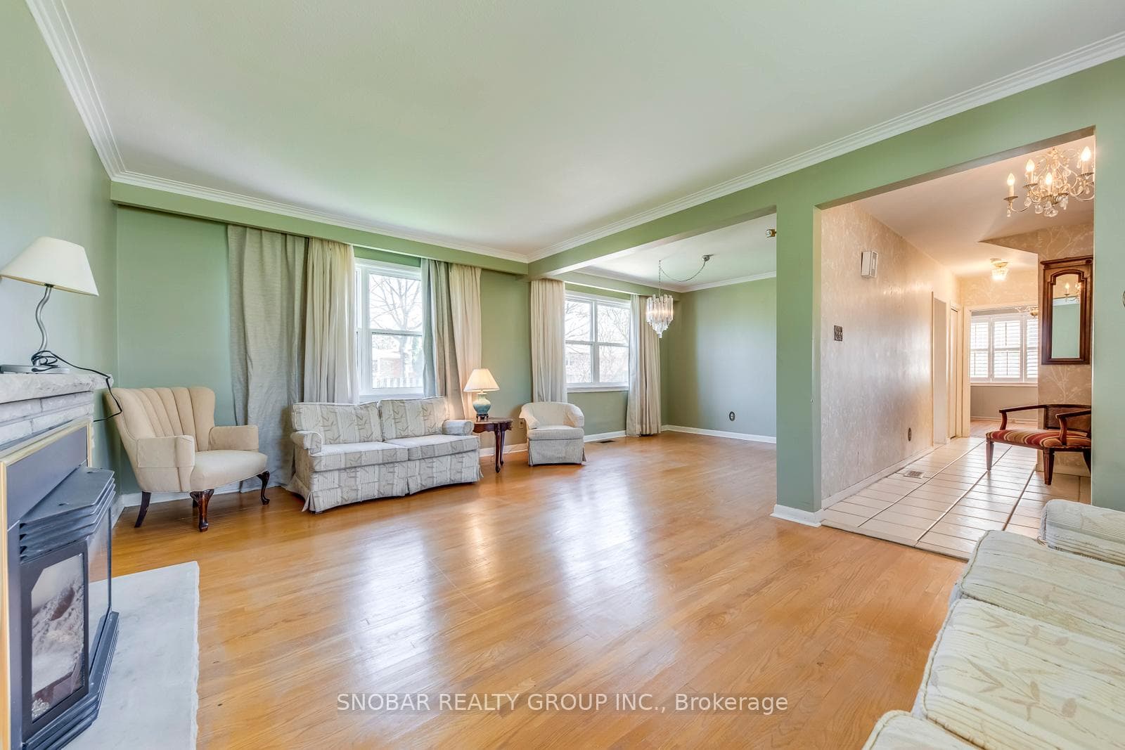 31 Hartsdale Drive photo 9