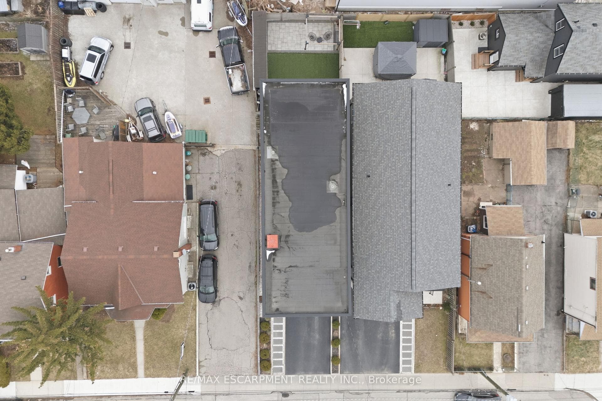 414 JOHN Street photo 48