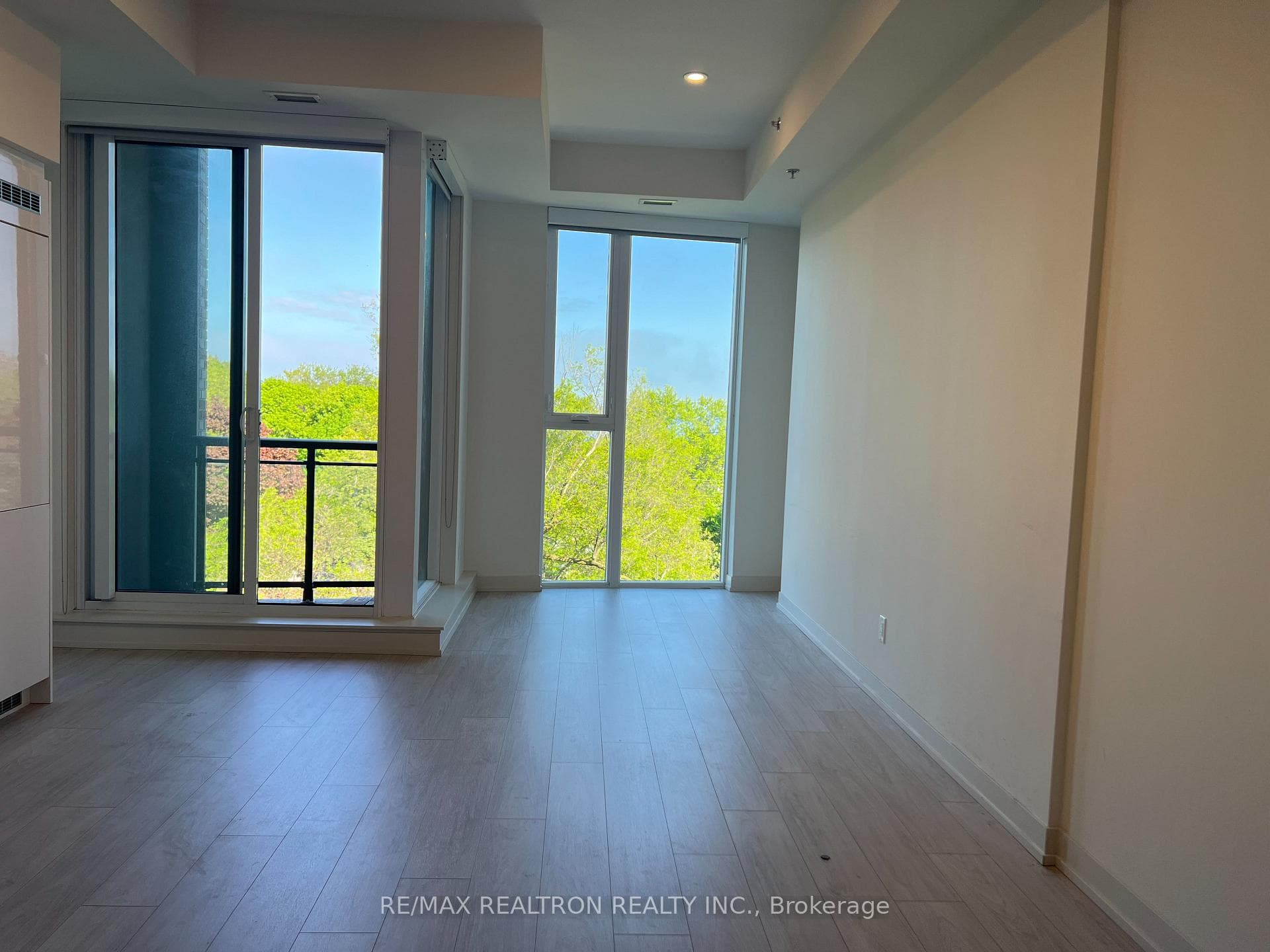 90 Glen Everest Road Unit 520 photo 26