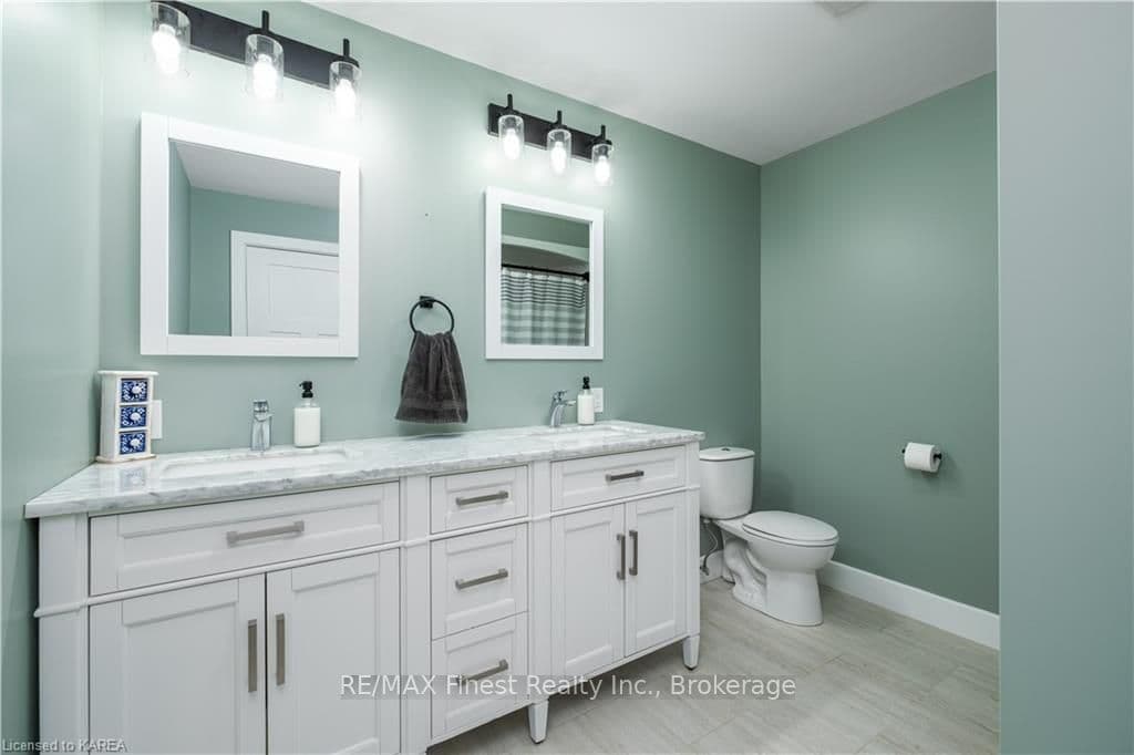 2255 MCINTYRE Road photo 28