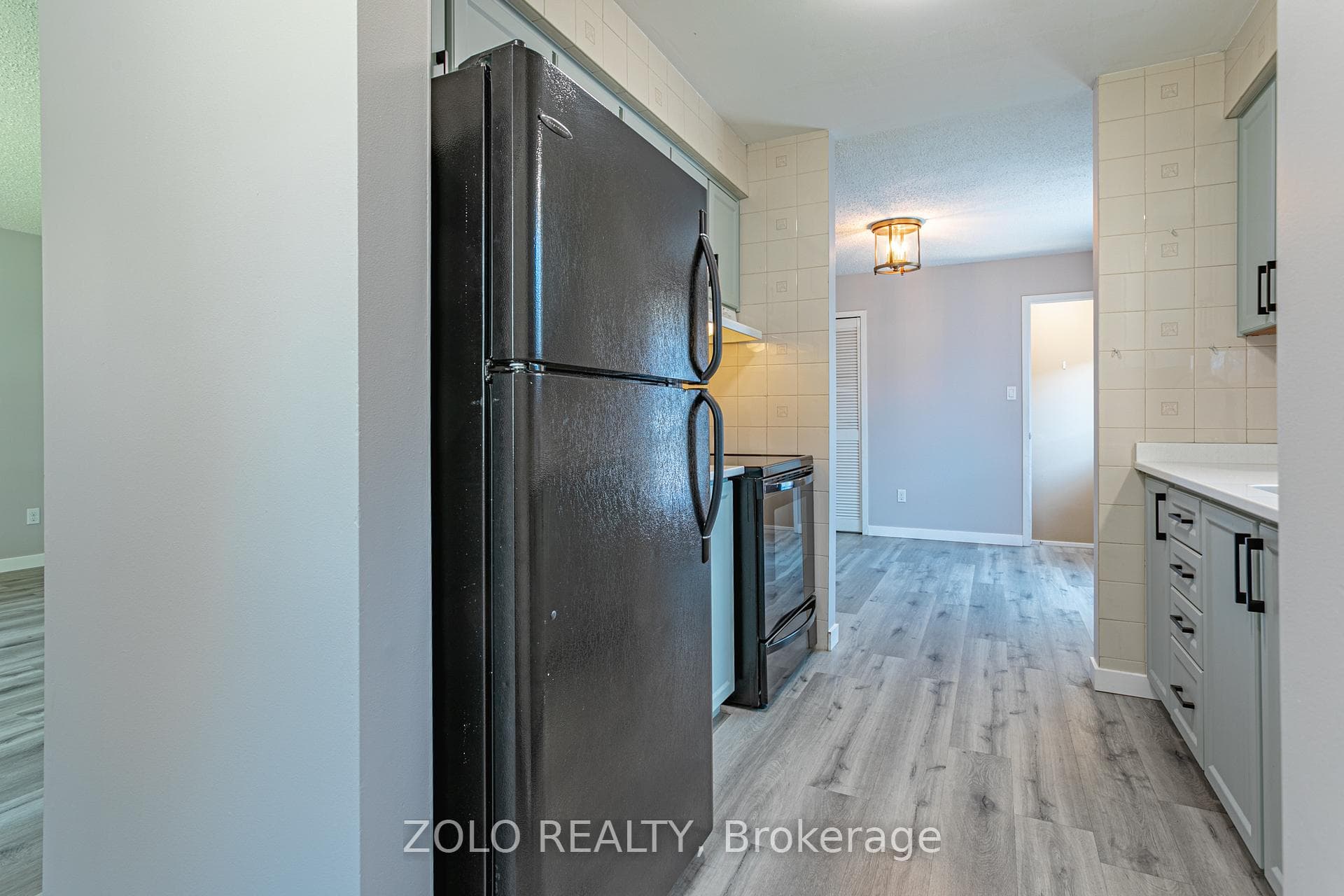 170 Speight Boulevard photo 6