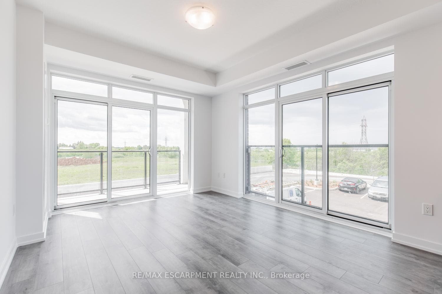 5055 Greenlane Road Unit 206 photo 14