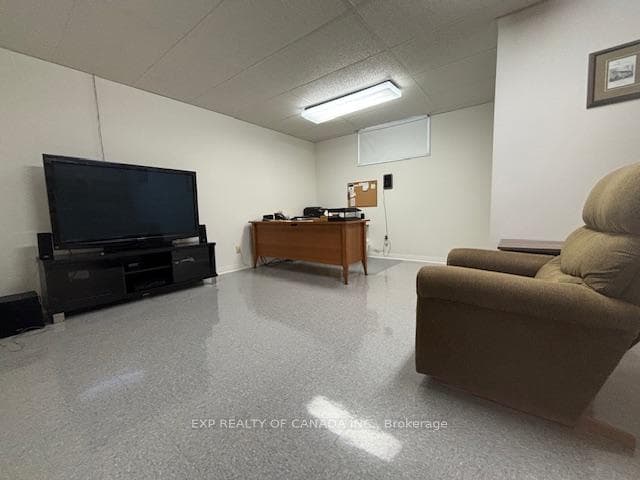 86 Mascioli Boulevard photo 30