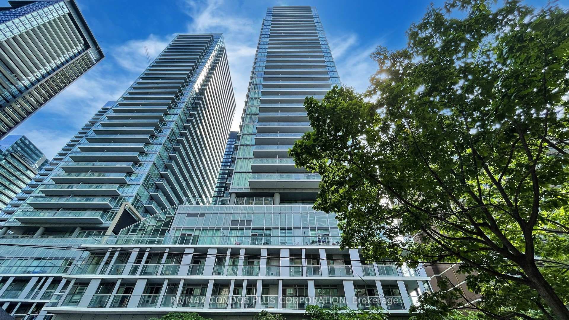 195 Redpath Avenue Unit 1201 photo 33