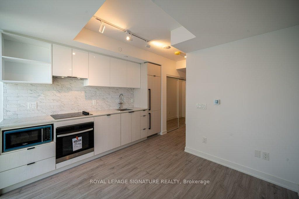 252 Church Street Unit 2807 photo 11