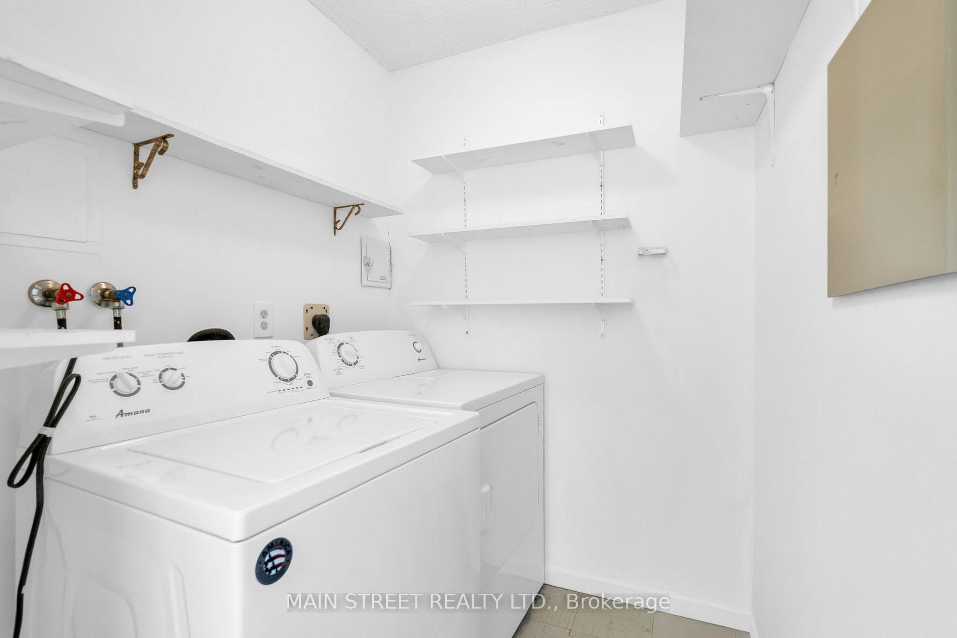 250 Davis Drive Unit 403 photo 17