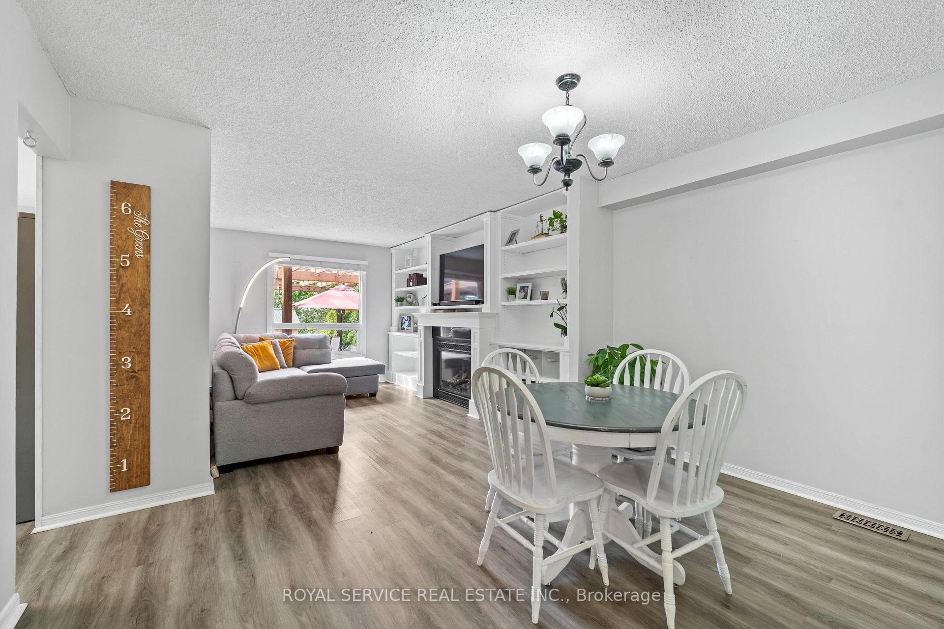 13 Burnham Boulevard photo 17