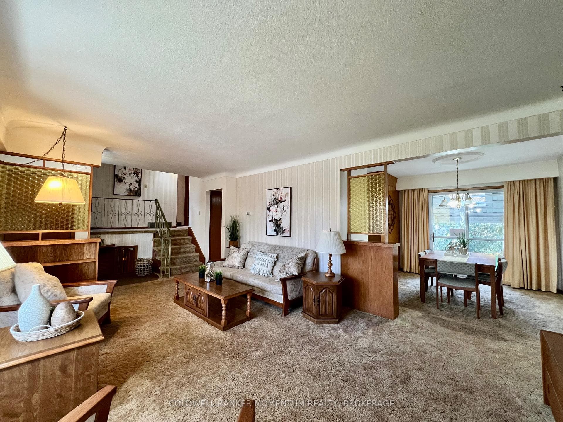living/dinning room
