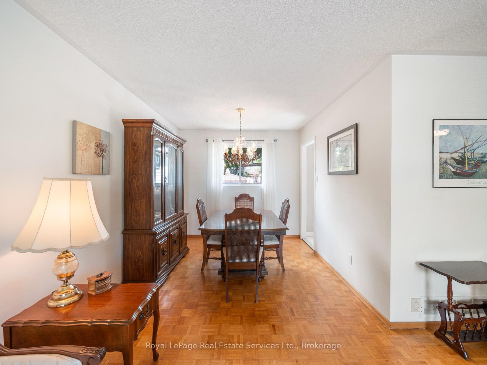 1 Mosswood Lane photo 11