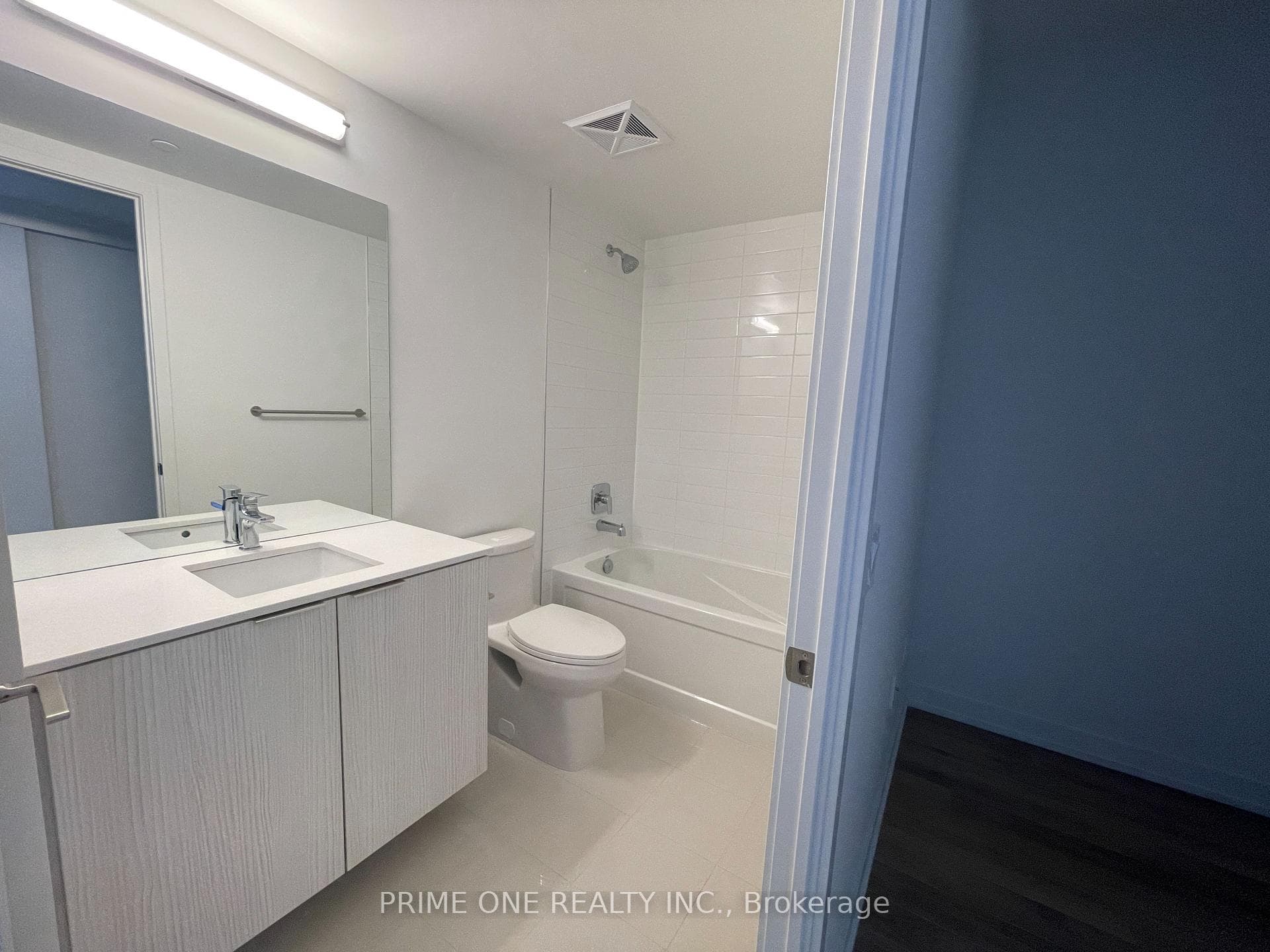 158 Front Street Unit 1114 photo 15