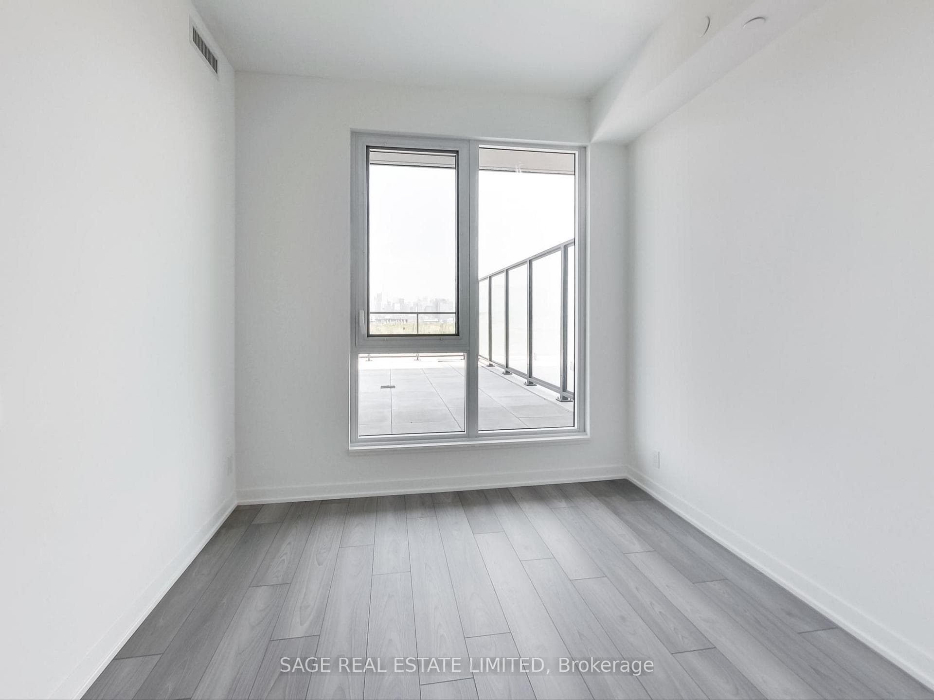 285 Dufferin Street Unit 1401 photo 28