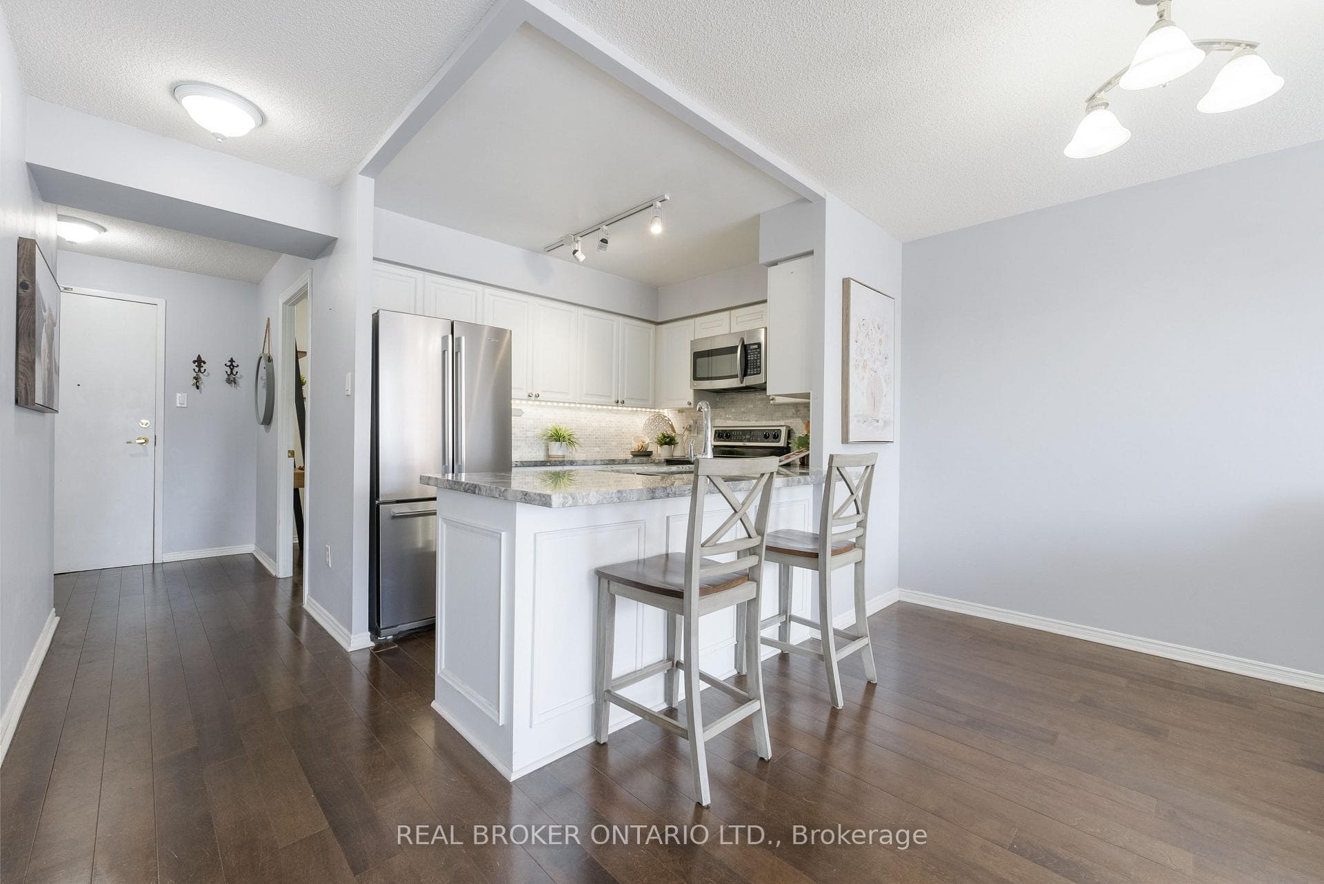 300 Balliol Street Unit 611 photo 11