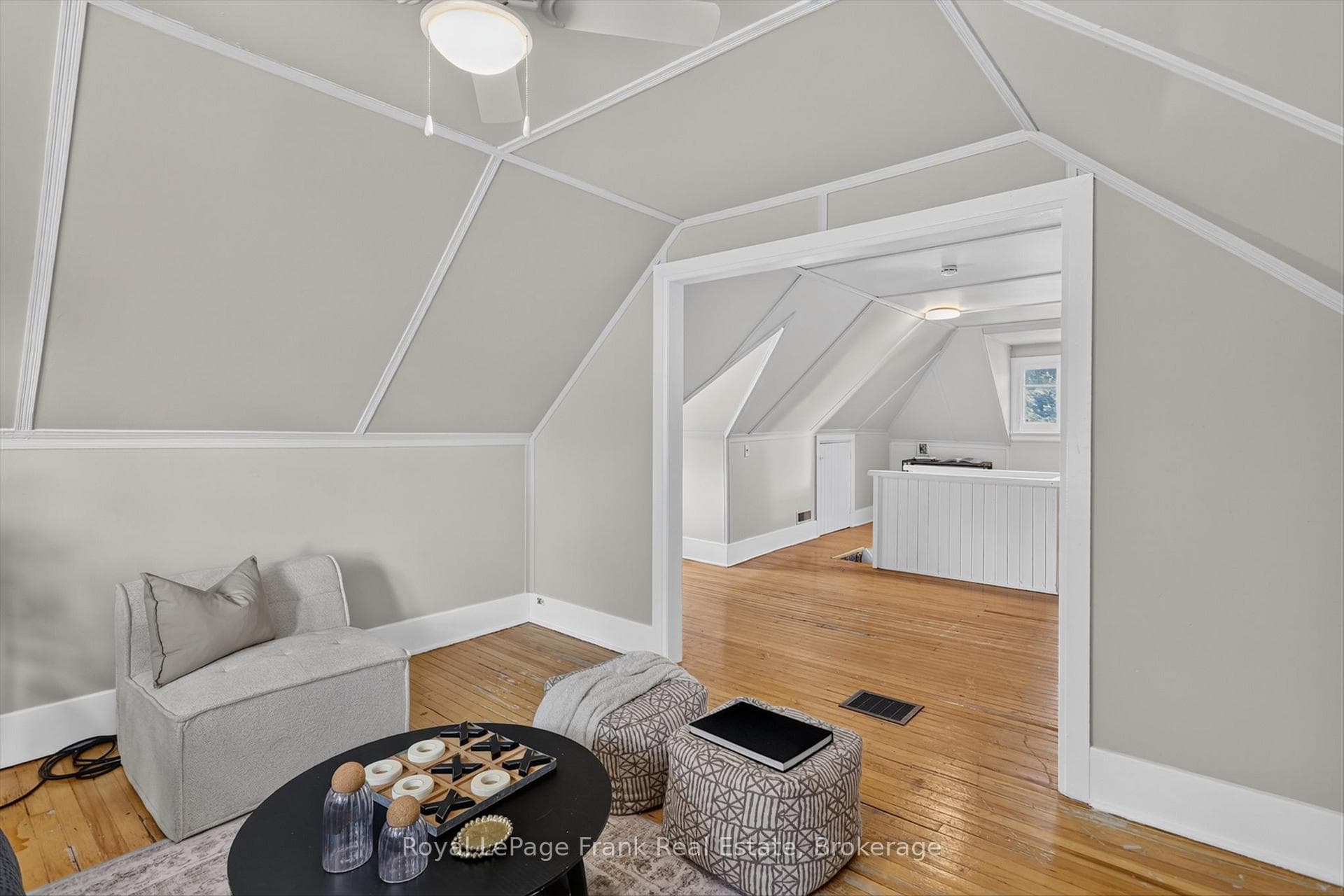 121 Romaine Street photo 42