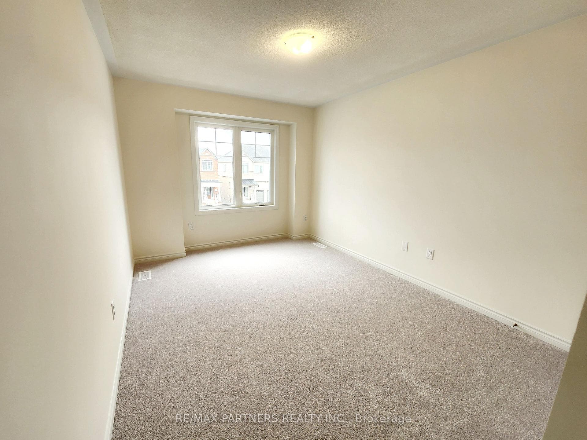 136 Greer Street photo 19