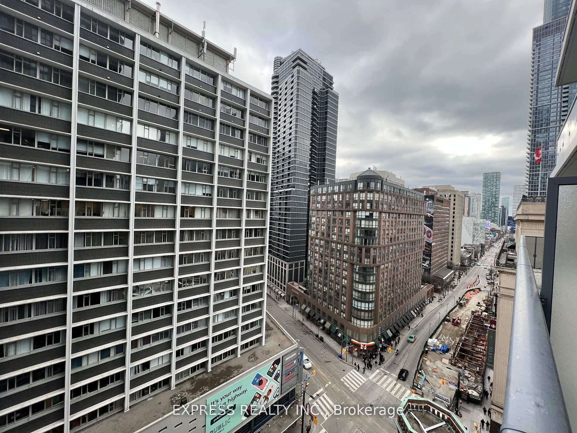 7 Grenville Street Unit 1509 photo 8