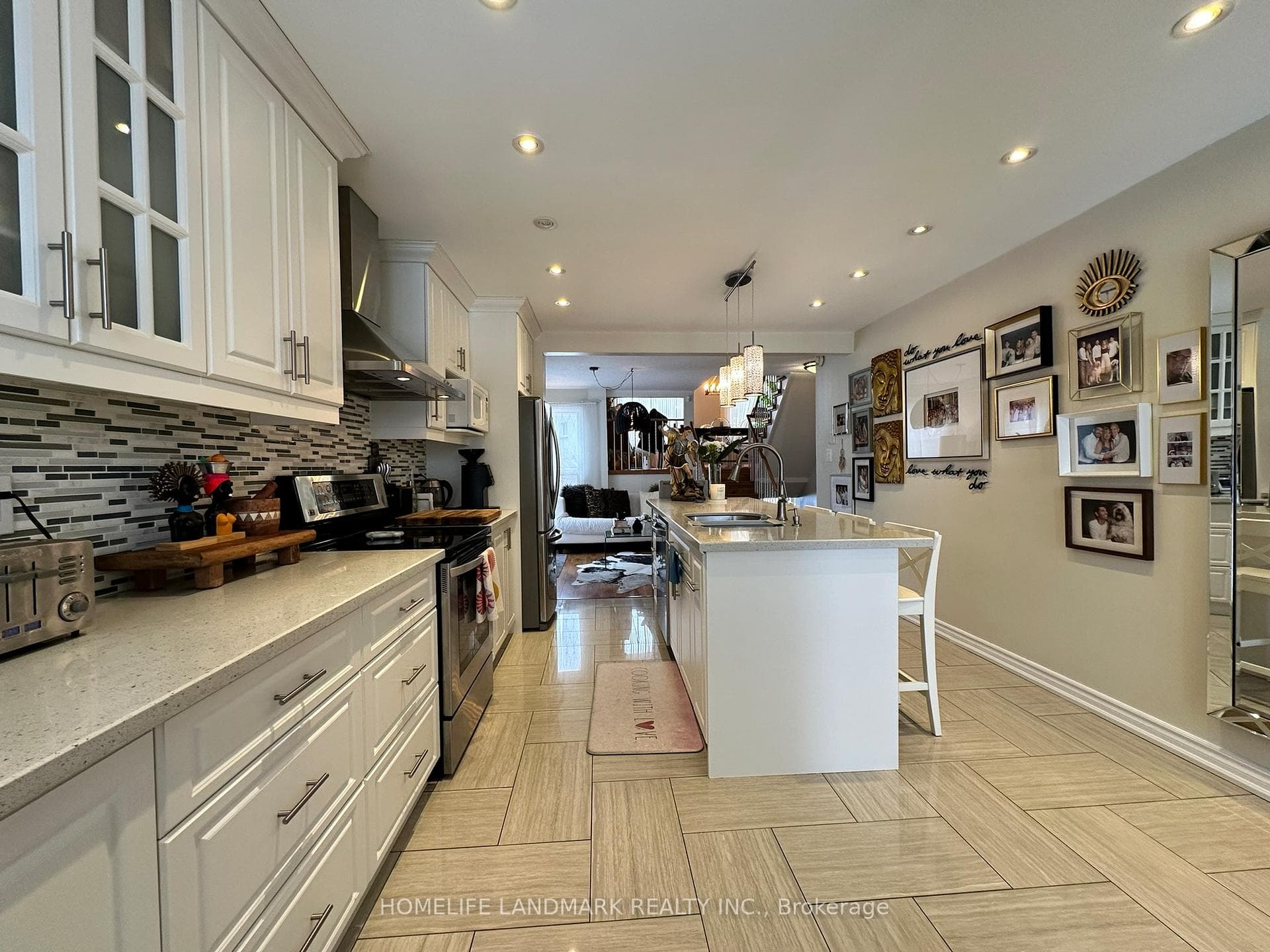 4119 Quaker Hill Drive photo 4
