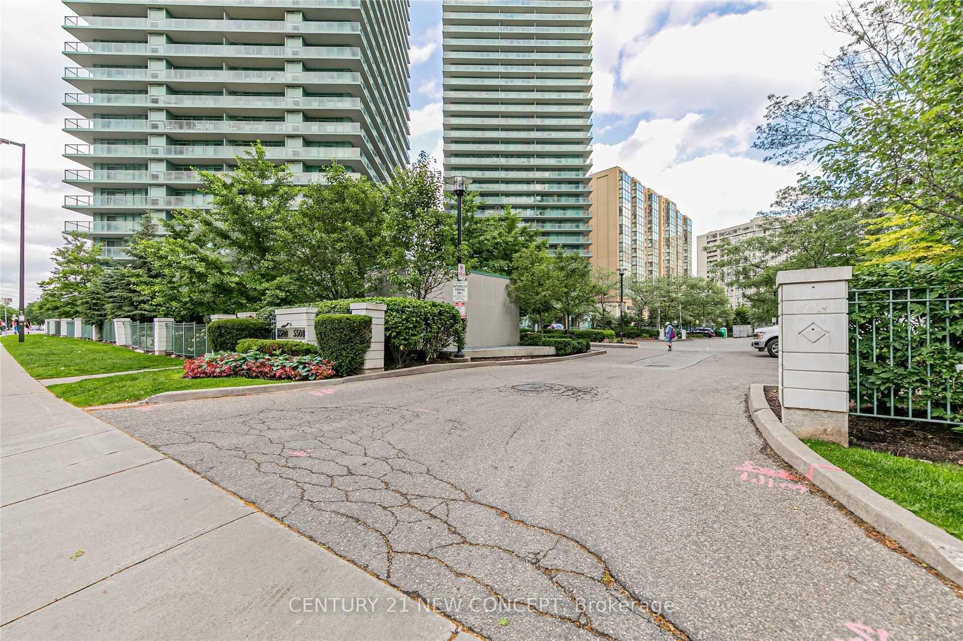 5500 Yonge Street Unit 409 photo 16