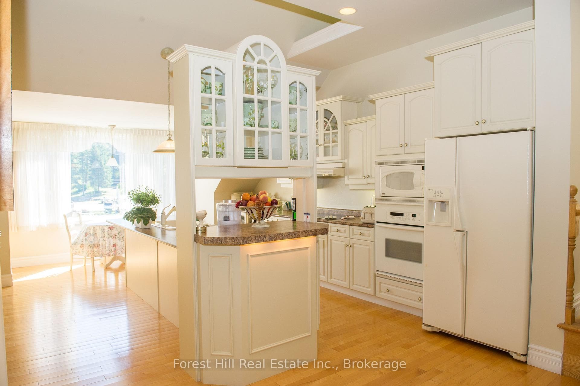 1066 Main Street photo 6