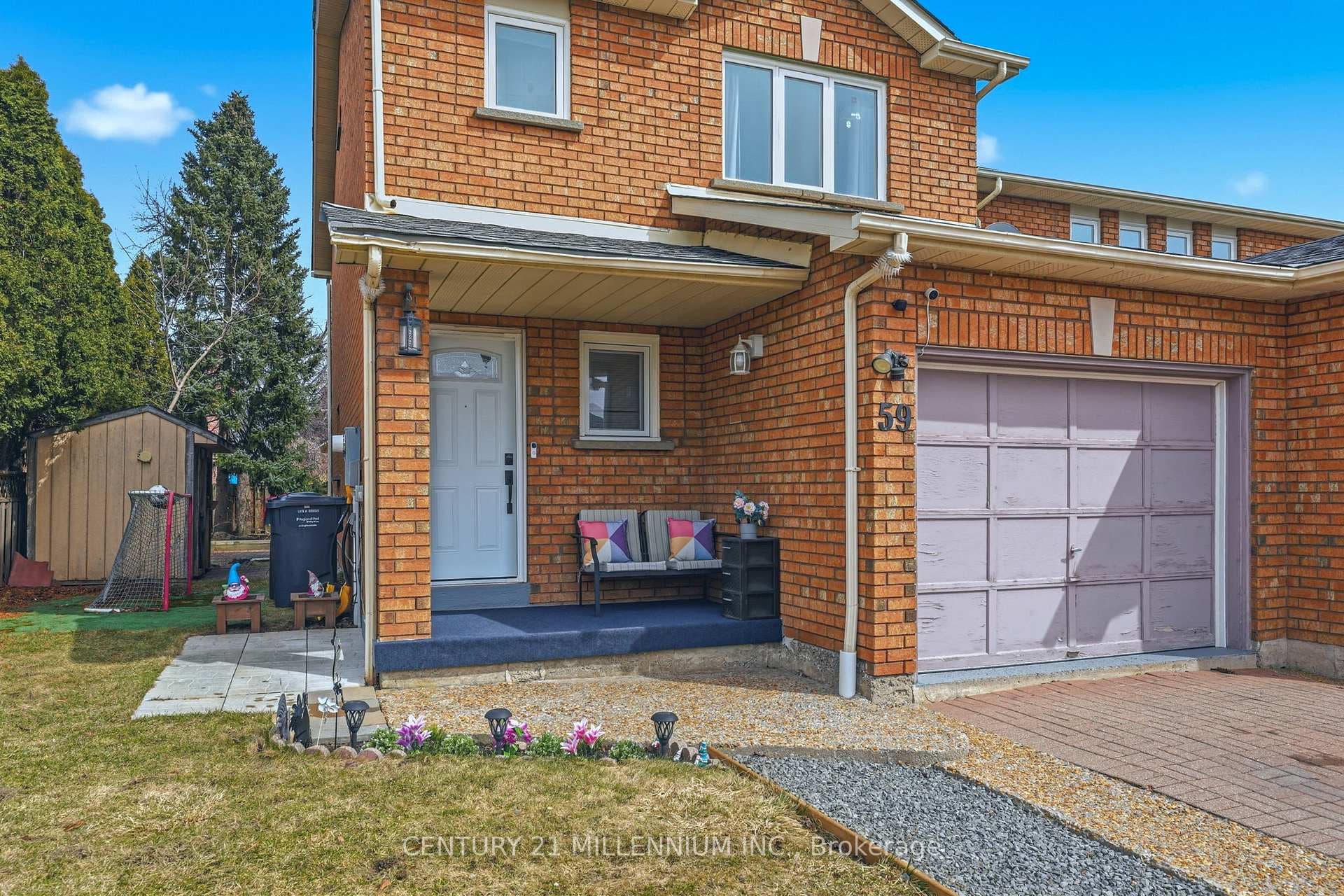 59 Dumfries Avenue photo 2