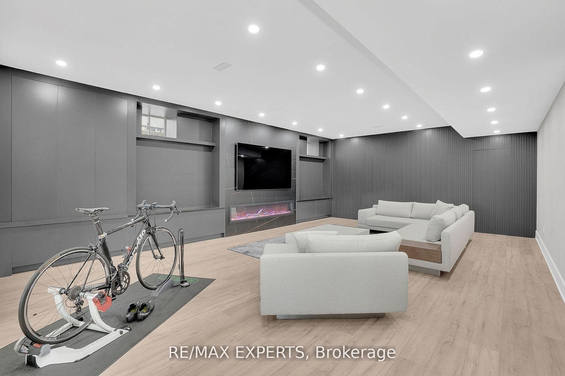 48 Rolling Green Court photo 21