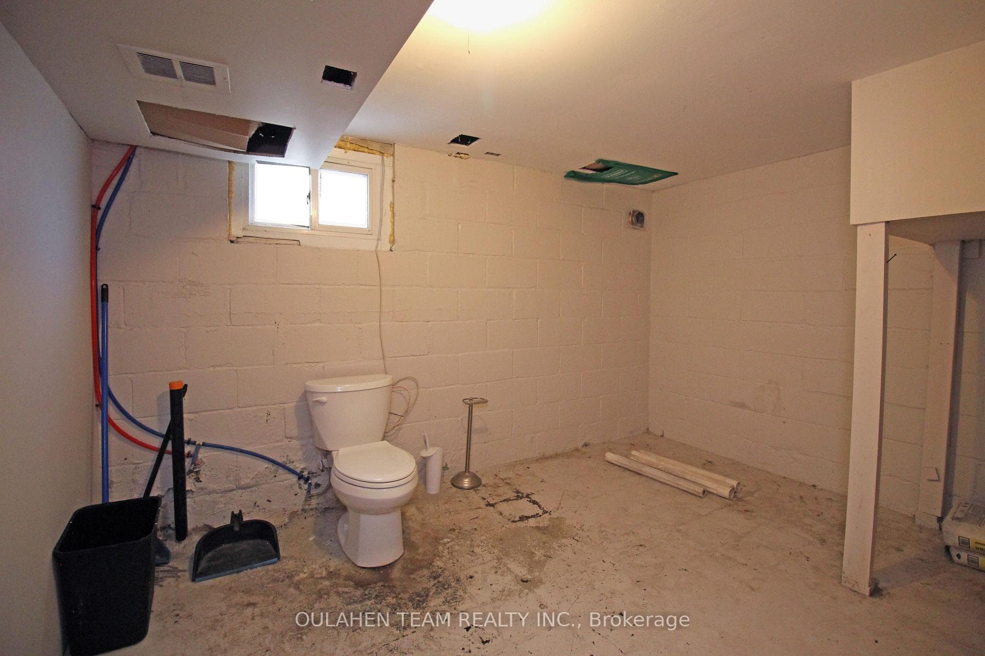 93 Sheppard Avenue photo 20