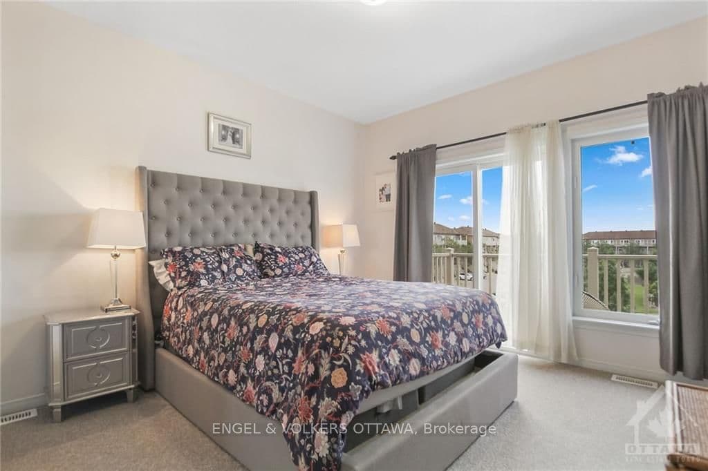 292 ESPIN Heights photo 17