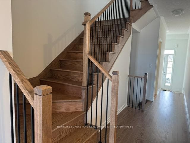 20 Reigate Avenue photo 6