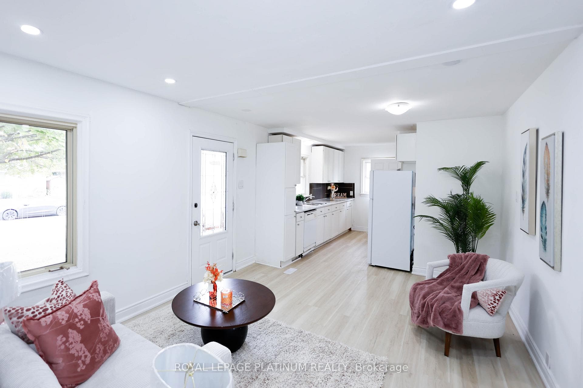 1681 Dale Street photo 7