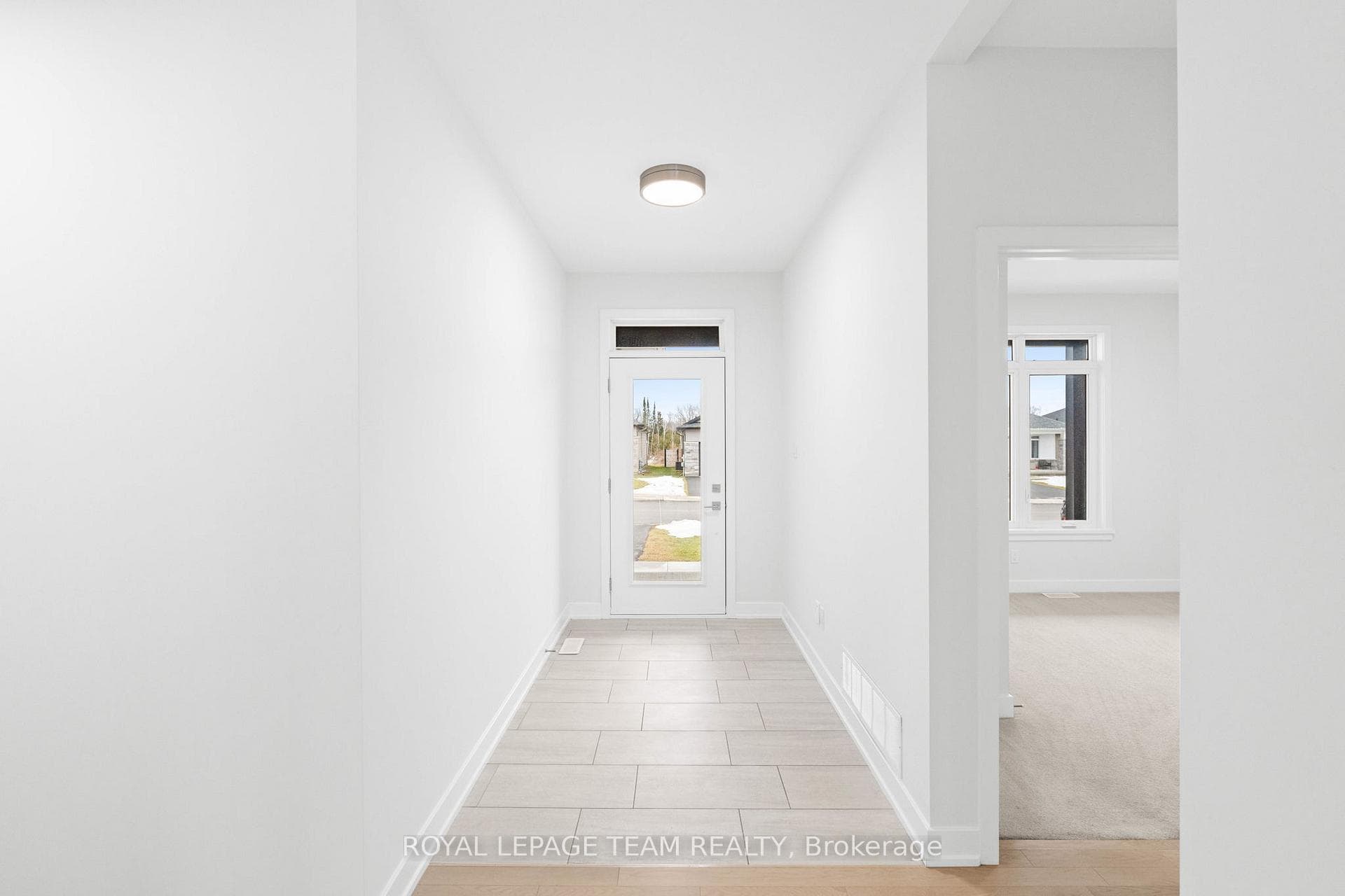 295 WOOD Avenue photo 3