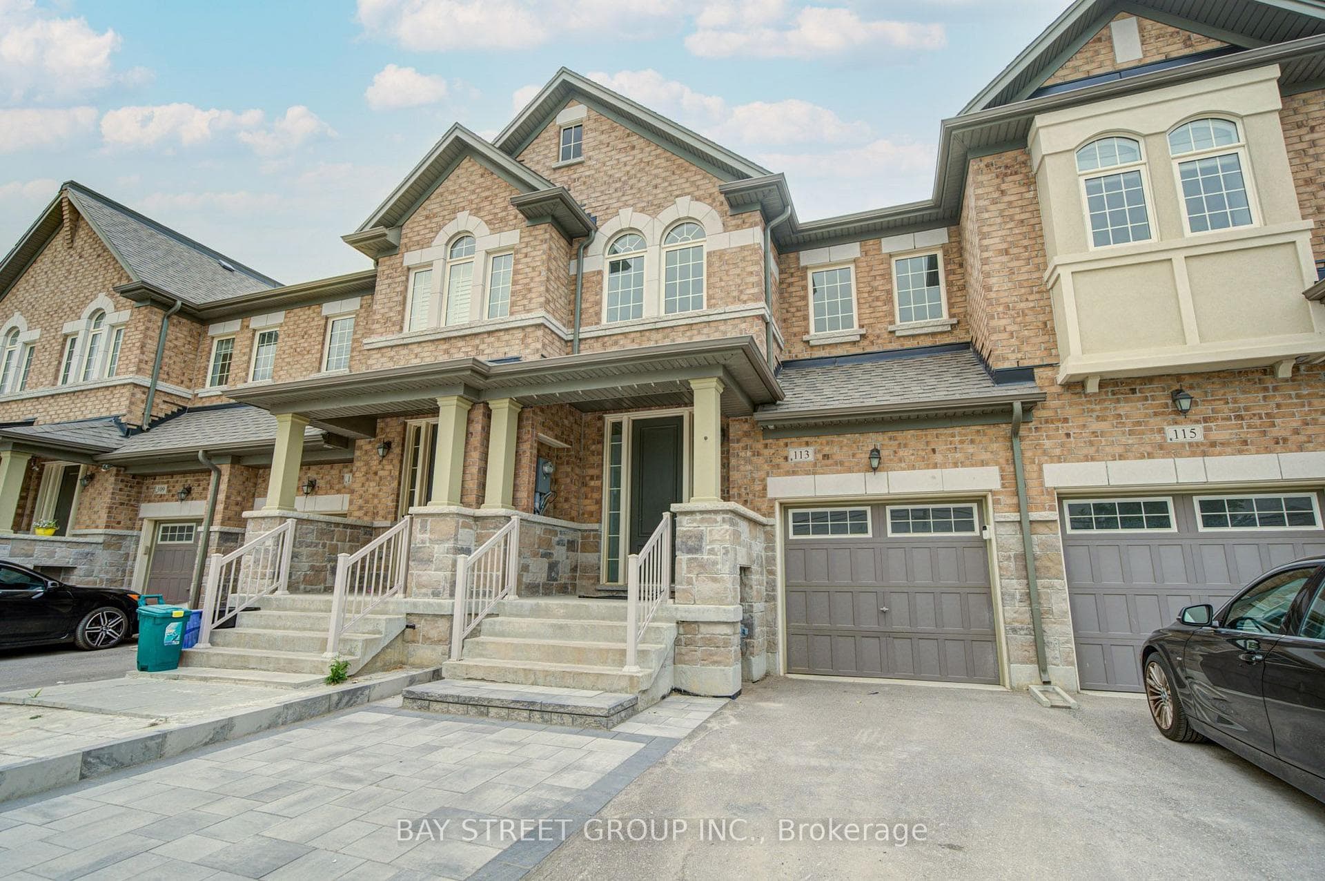 113 Drizzel Crescent photo 2