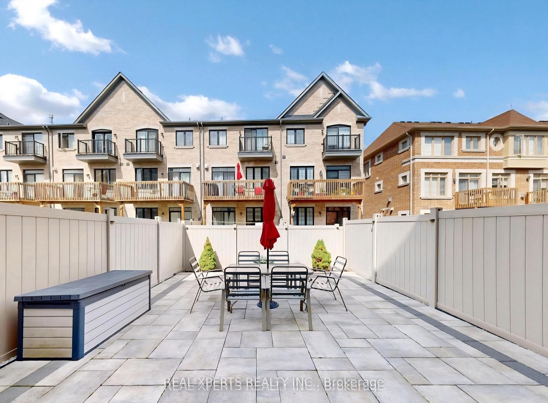 18 Farooq Boulevard photo 42