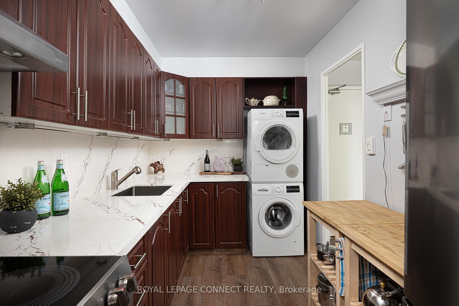 1 Massey Square Unit 218 photo 19