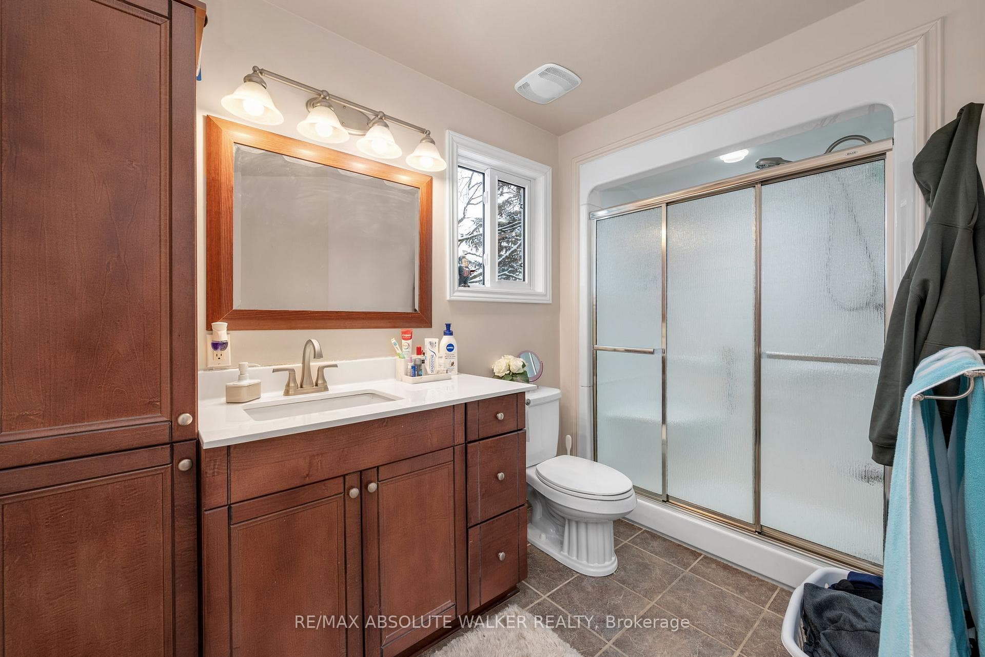 1849 Montereau Avenue photo 26